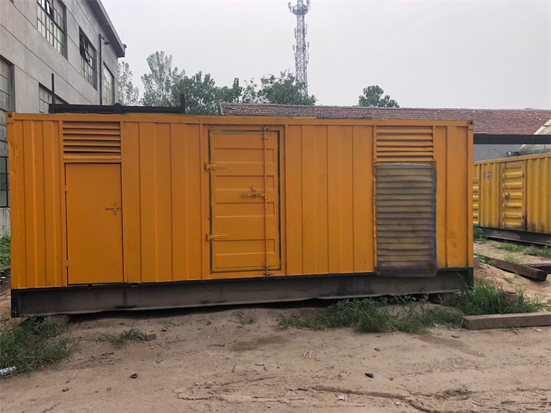 长沙柴油发电机如何判断新机油是否已经完全充满机油滤清器？